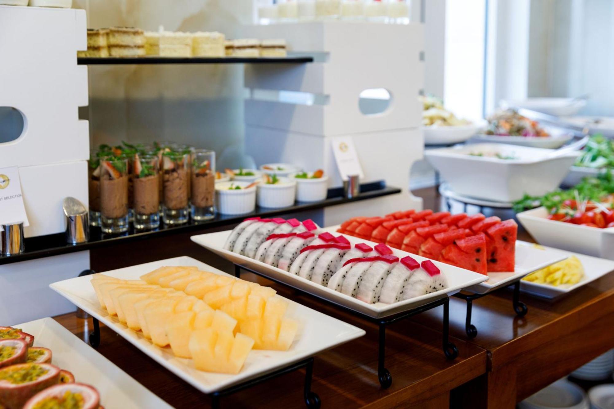 Champton Hanoi Hotel Екстериор снимка