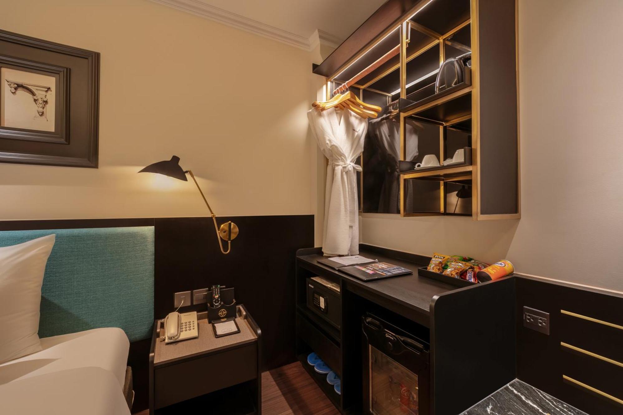 Champton Hanoi Hotel Екстериор снимка