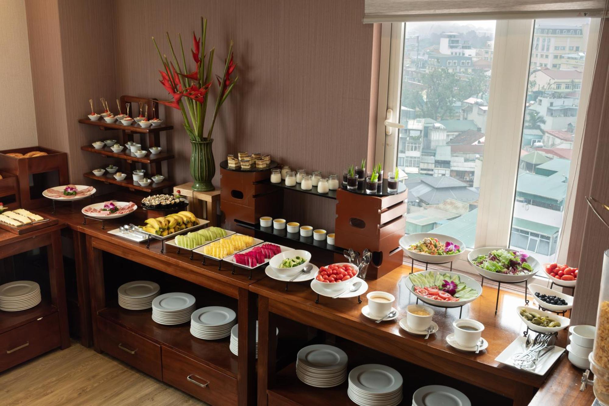 Champton Hanoi Hotel Екстериор снимка